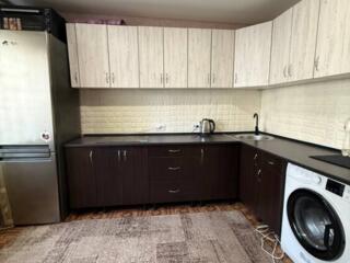 БЕЗ КОМІСІЇ. 1-кім. 35 м². Космонавтів.