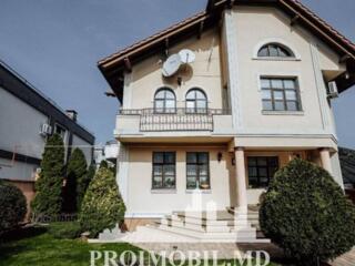 Vă propunem spre vînzare această casăcu3nivele, sect. Buiucani, str. .