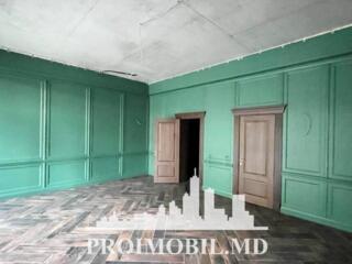 Se oferă spre chirie spațiu comercial amplasat în Hîncești, str. ...
