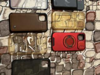 Чехлы на iPhone 11