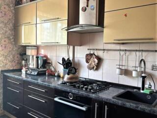 Продам 3-комн квартиру на Ильфа и Петрова/ Левитана