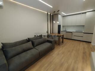 Продаж 1 кімнатна квартира ЖК Варшавський в Подільському районі, вул. 