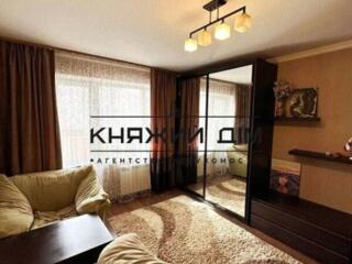 Продаж 1-но кімнатна квартира в Дарницькому районі по вул. Харківьке .