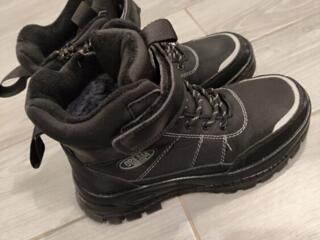 Ботинки очень теплые состояние новых