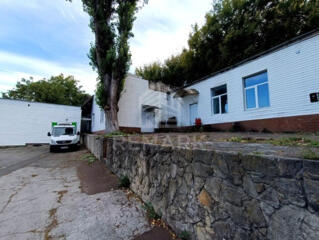 Spațiu industrial la Botanica pe șos. Muncești, cu acces pentru TIR. .