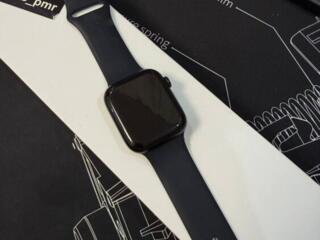 Продам Apple Watch Series 7, 45 мм, 32 GB