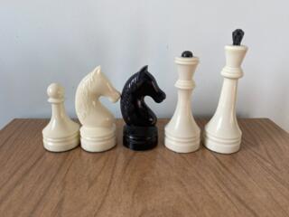 Куплю шахматные фигурки