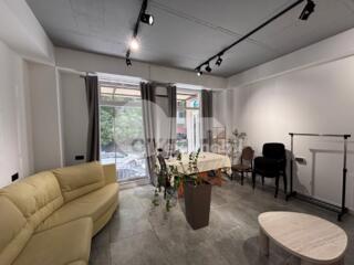 Se oferă spre chirie spațiu comercial situat la etajul 1 a ...