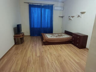 Сдам 1-комнатную квартиру на Грушевского/ ЖК "Уютный"