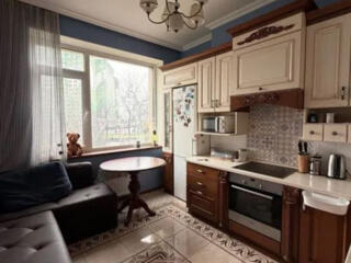 Продам квартиру 80 кв. м., 1/17, новый дом, жк 10-я Жемчужина.