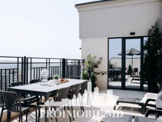 Vă propunem spre vânzare acest apartament cu 2 camere și living, ...