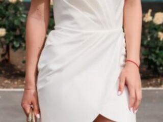 Продам выпускное платье