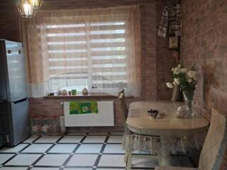 Предлагается в продажу 2-х этажный дом с ремонтом общей площадью 91 ..