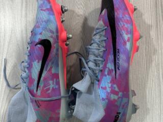Продам Бутсы Nike