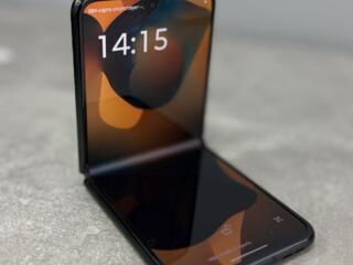 Motorola Razr 40 256Gb раскладушка
