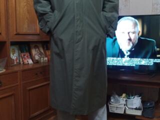 Продам мужской плащ импортный цвет Хакки Размер 52--54 Классический!