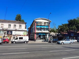 Chirie spațiu comercial la prima linie, locație cu flux intens ...