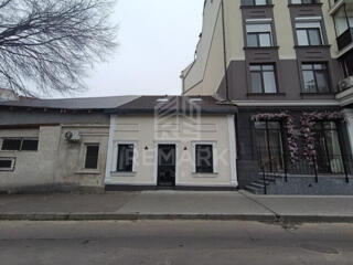 Vânzare spațiu comercial la parter, amplasat strategic în prima ...