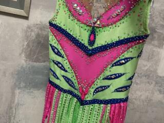 Продается купальник для художественной гимнастики