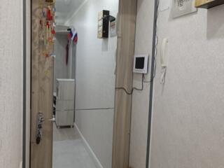 2/5 после кап ремонта, в котельцовом доме