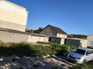 Продам участок под гараж