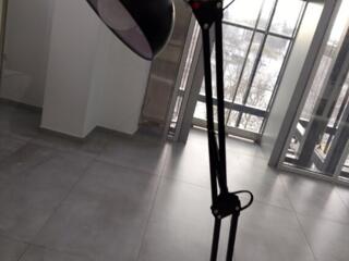 Лампа в коробке, новая.