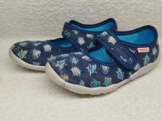 Продам обувь для детского сада 28 размера