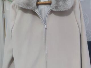 Пальто-плащ утепленное, куртка, брюки и другое