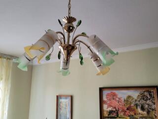 Продаются две люстры