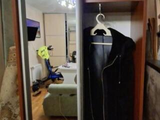 Прихожая, двери зеркальные. Бендеры.