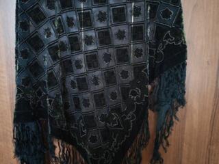 Продам: ажурные перчатки, полушаль панбархат на шифоне