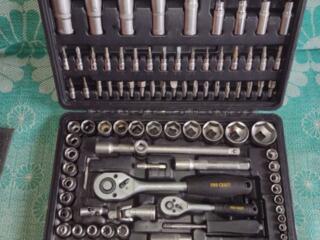 Набор головок разного размера