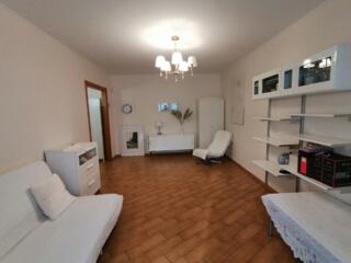 Продам 2 комн. Кв-ру ул. Говорова-Армейская, кирпич, с газовым котлом.