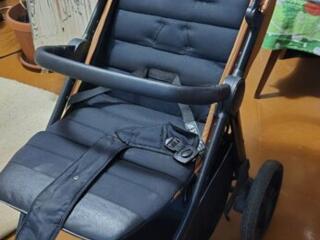 Продам прогулочную коляску