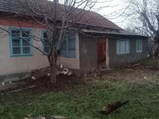 Продаю дом в Парканах по ул. Карла Маркса