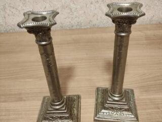 Продам два подсвечника, пятьсот рублей 077589539.