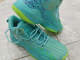 Баскетбольные кроссовки