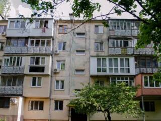 Продам 3-комнатную квартиру, Черёмушки. Радостная / Дом Мебели