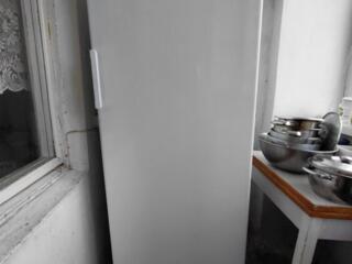 Продам морозильник. Vând congelator