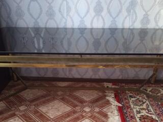 Продам стол стеклянный