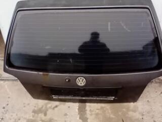 Продам Задняя дверь багажника Vw golf 3