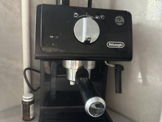 Продаю рожковую кофеварку DeLonghi