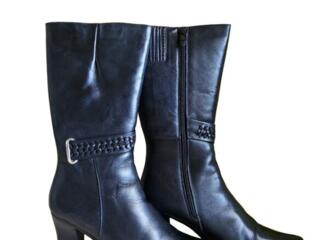 Продам зимние кожаные сапожки.