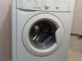 Продается стиральная машинка.