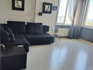 Современная 2 комнатная в ЖК Чудо-город / Среднефонтанская