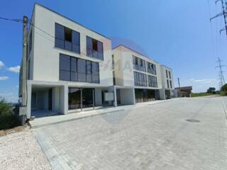 Casă Modernă în Durlești: 3 Nivele, 200 m², Darea în Exploatare Mai 20