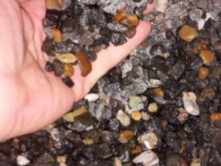 Продам аквариум. 40 л. Сверху - стекло. С грунтом на