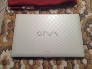 Продам ноутбук SONY VAIO. работает нормально.