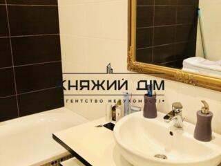 Відмінна однокімнатна квартира в новобудові біля метро Чернігівська, .