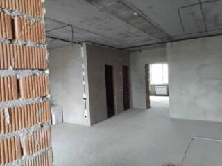 Предлагается к продаже двухкомнатная квартира общей площадью 70 кв.м. 